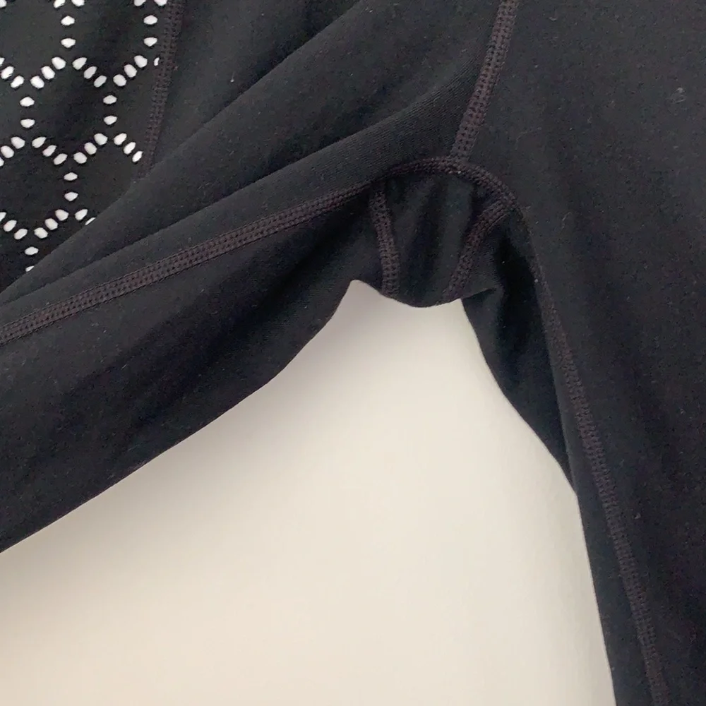 Like new Athleta crop laser cut leggings - Picture 3 of 6